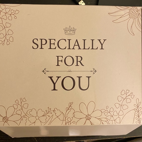 Jimi&Jimu Gift Box - Picture 2 of 7